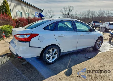 2013 Ford Focus Se z USA, uszkodzony, nr VIN 1FADP3F21DL282215